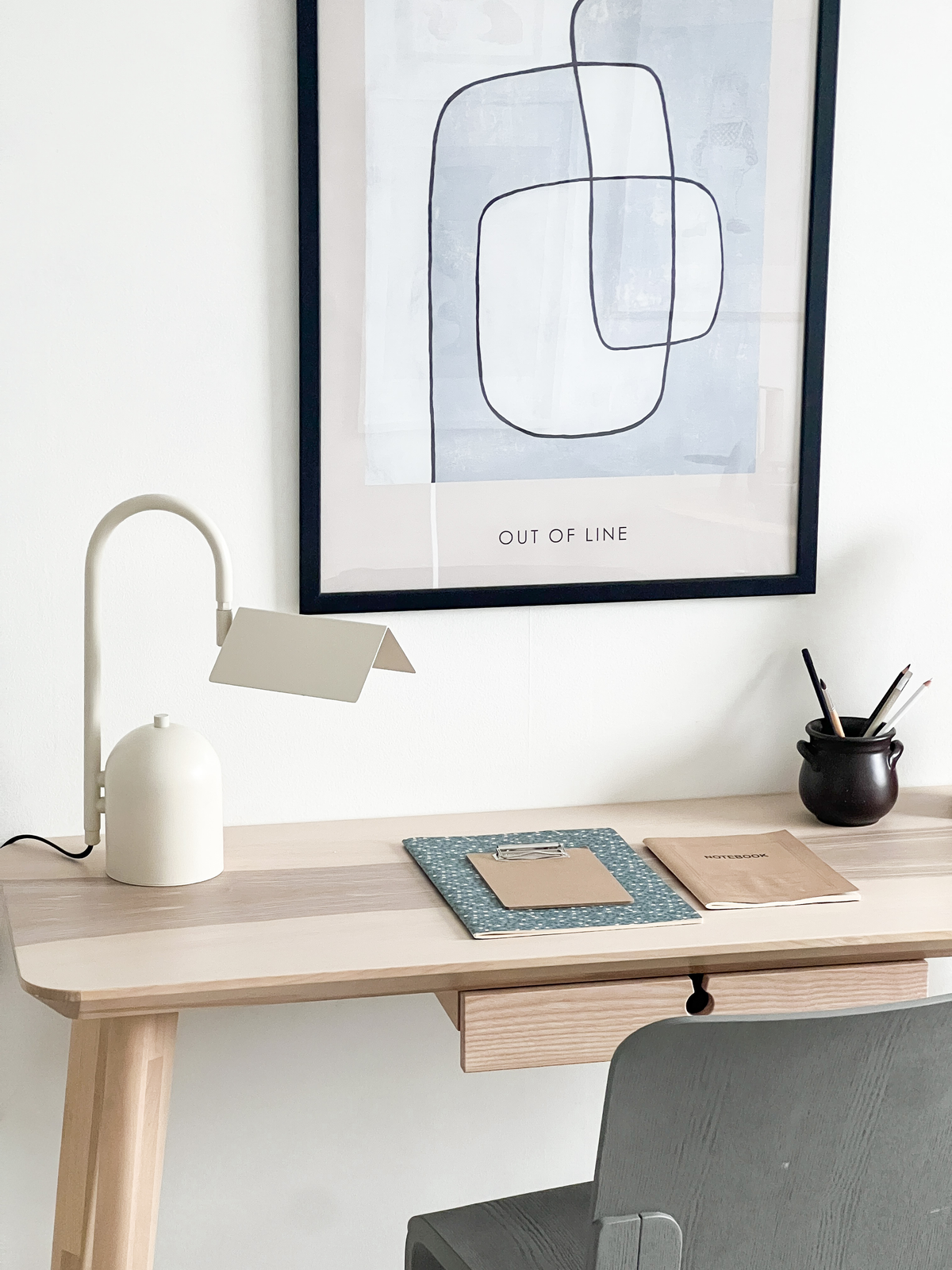 Angol Slim Bordslampa Beige