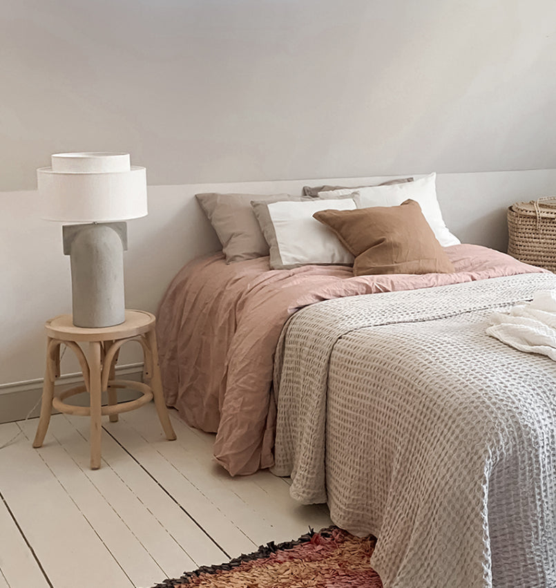 Figoll Bordslampa Beige